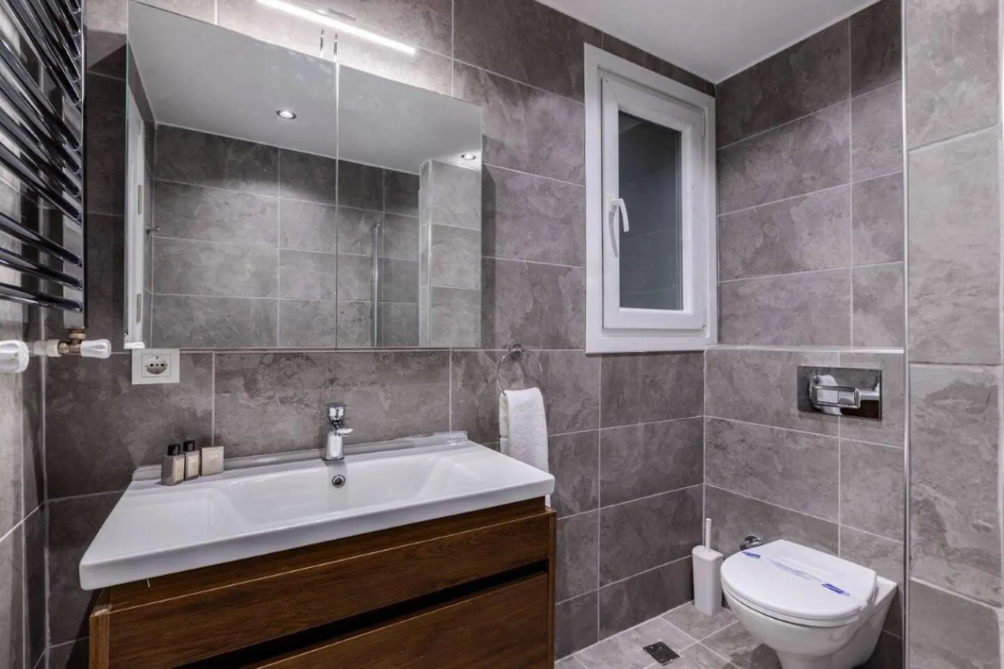 Cute Private Garden 2Bd2Bath Quaint Home! #366 Istanbul Turkey